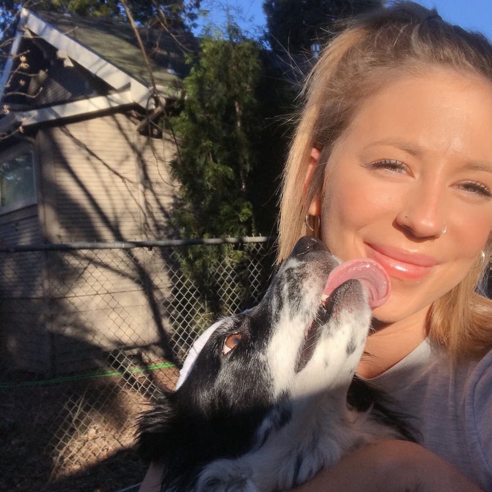 Meet your Posher, Brenna